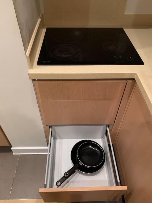 Stunning 2 Bed Flat! Centrally Located In London, Uk! Exterior foto