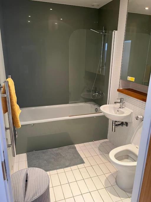 Stunning 2 Bed Flat! Centrally Located In London, Uk! Exterior foto
