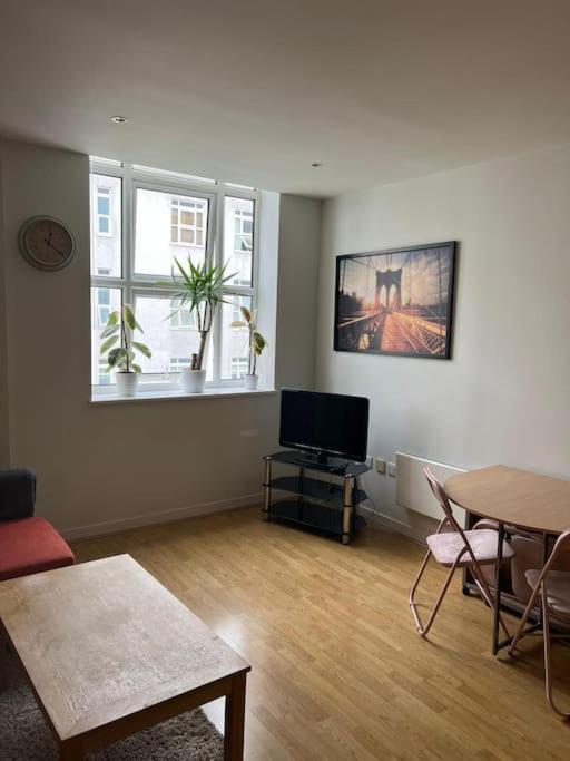 Stunning 2 Bed Flat! Centrally Located In London, Uk! Exterior foto