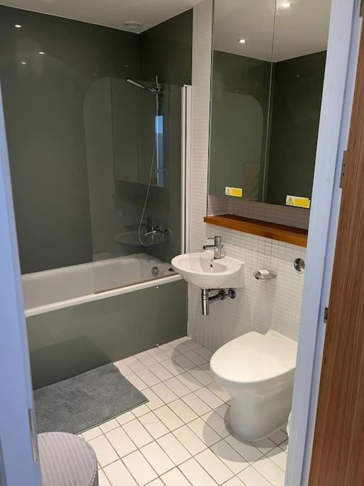 Stunning 2 Bed Flat! Centrally Located In London, Uk! Exterior foto