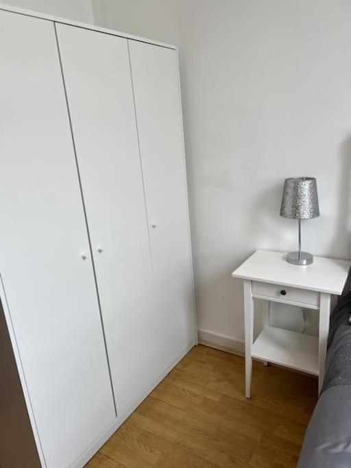 Stunning 2 Bed Flat! Centrally Located In London, Uk! Exterior foto