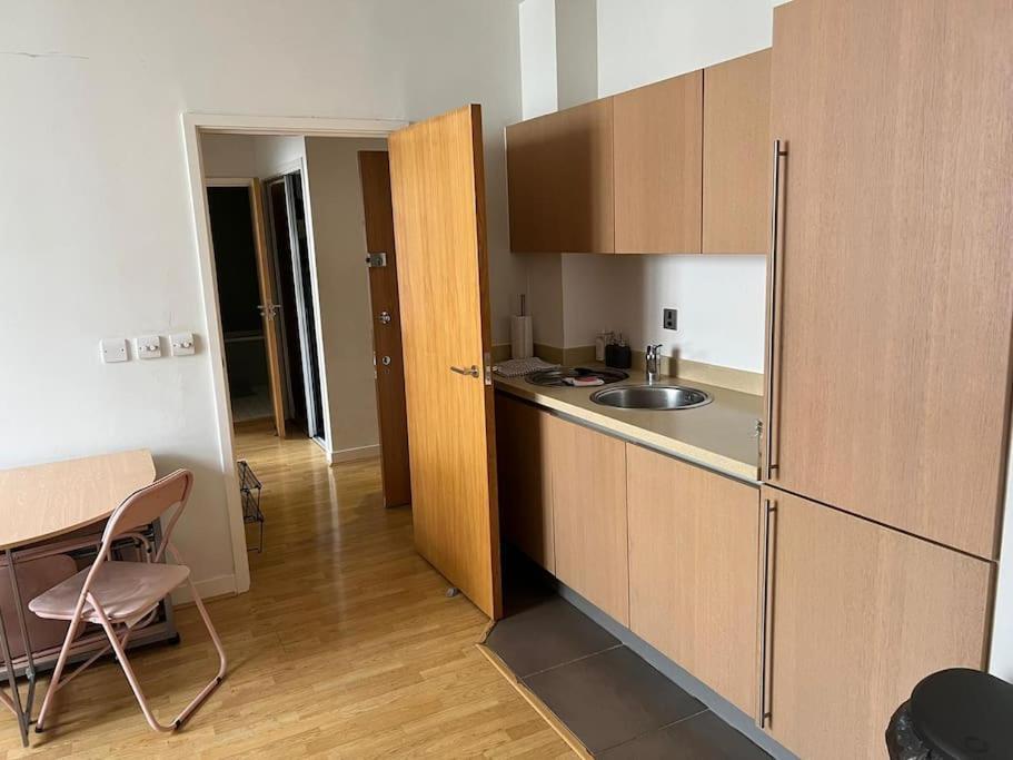 Stunning 2 Bed Flat! Centrally Located In London, Uk! Exterior foto